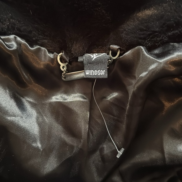 faux fur jacket - Picture 3 of 4